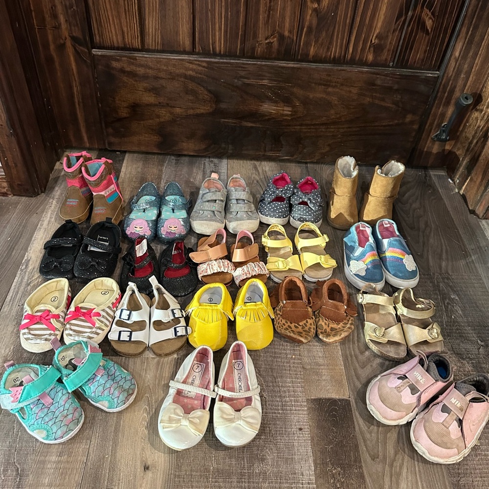 Set of 18 shoes - Girls